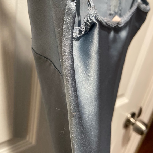 Victoria’s Secret Bundle: XS Slips - Picture 8 of 11